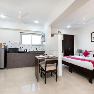 Palm Stay - Studios & Rooms